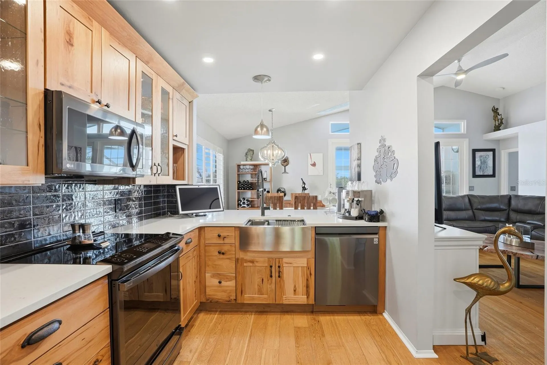 732 Lighthouse Drive Tarpon Springs FL 34689