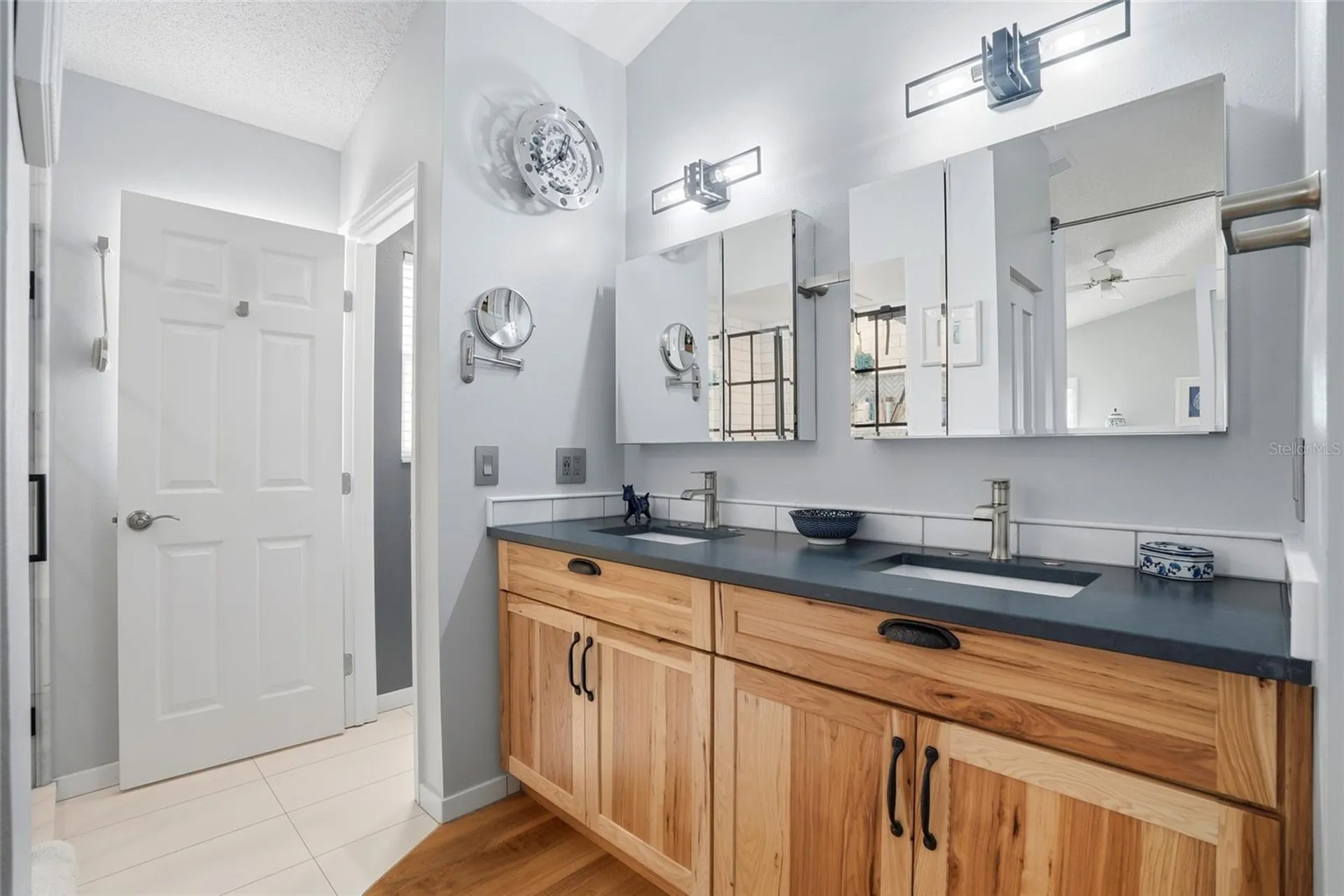 732 Lighthouse Drive Tarpon Springs FL 34689