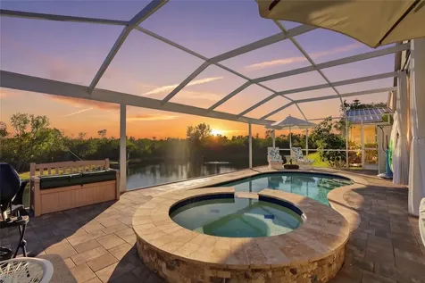 732 Lighthouse Drive Tarpon Springs FL 34689