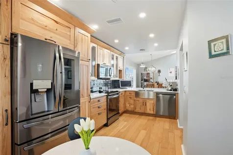 732 Lighthouse Drive Tarpon Springs FL 34689