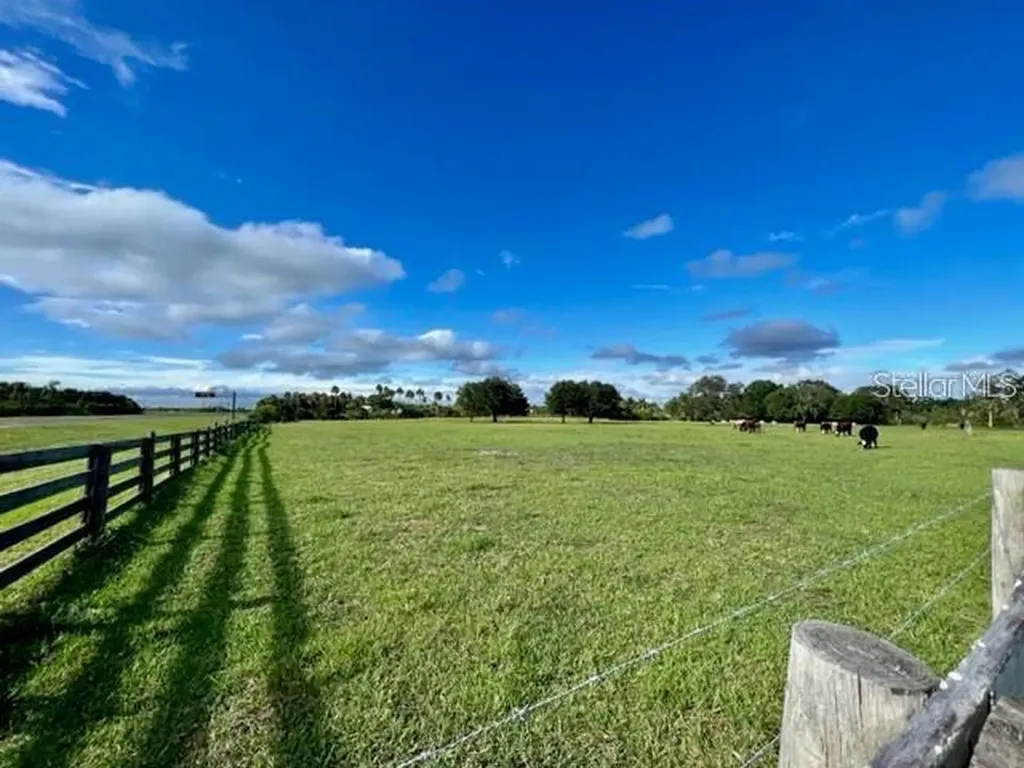 7000 Us-19 Terra Ceia FL 34250