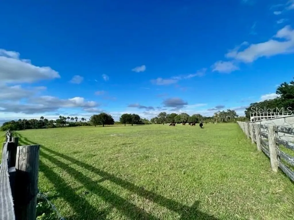 7000 Us-19 Terra Ceia FL 34250