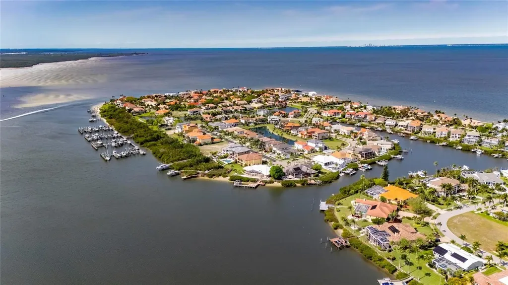 6107 Marbella Boulevard Apollo Beach FL 33572