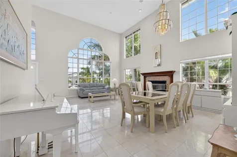 6107 Marbella Boulevard Apollo Beach FL 33572