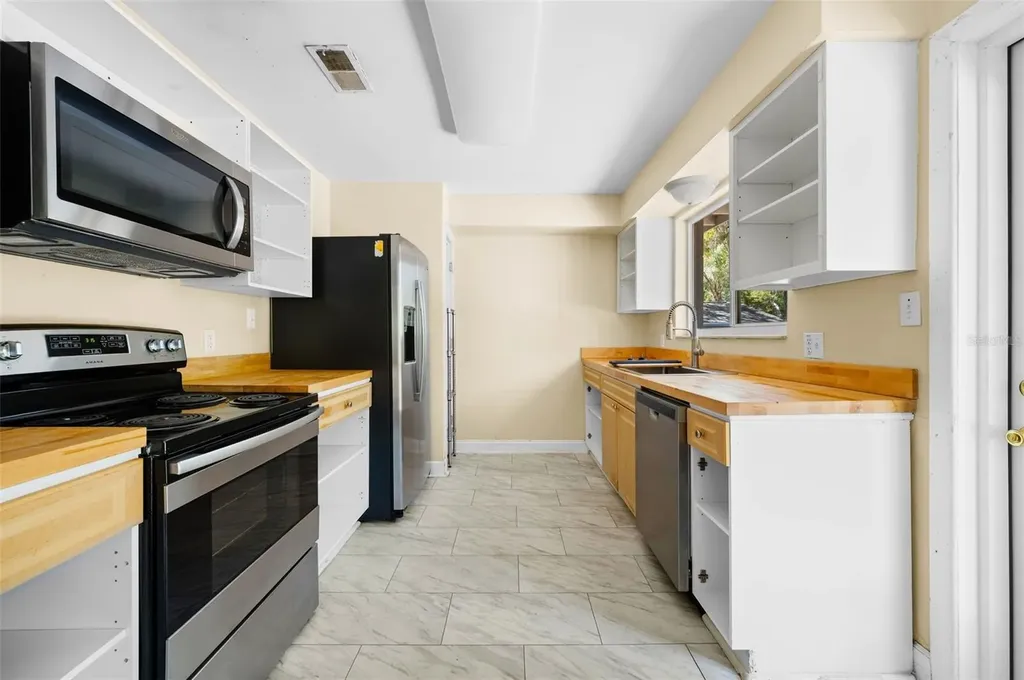 3716 SW 2nd Place Gainesville FL 32607