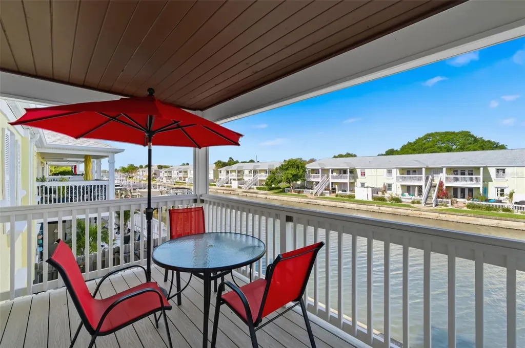 5005 Coquina Key Drive SE St Petersburg FL 33705