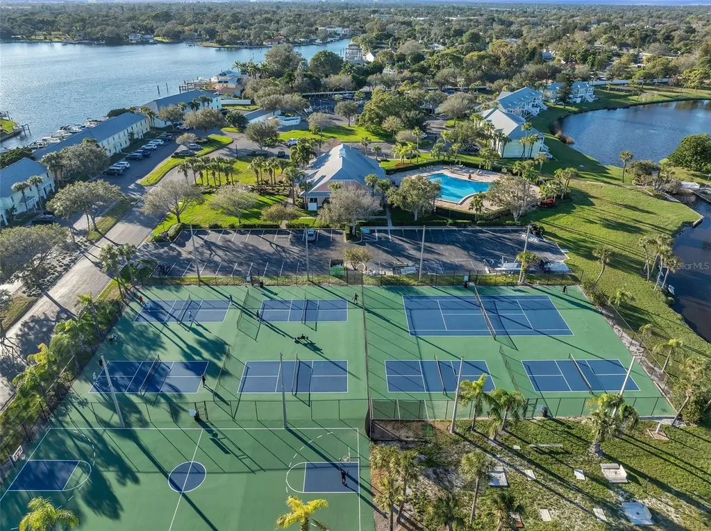 5005 Coquina Key Drive SE St Petersburg FL 33705