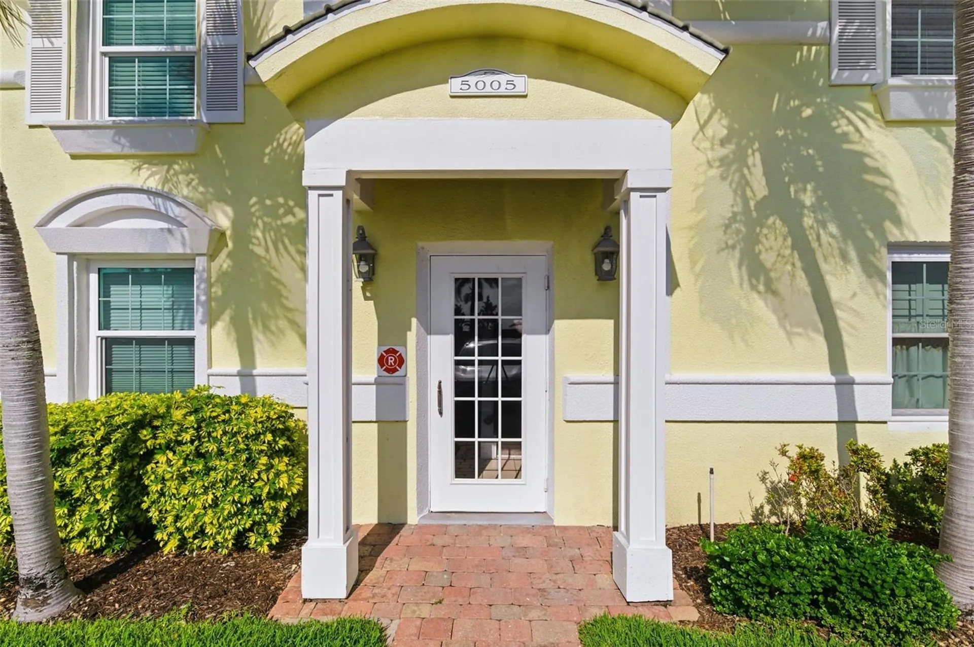 5005 Coquina Key Drive SE St Petersburg FL 33705