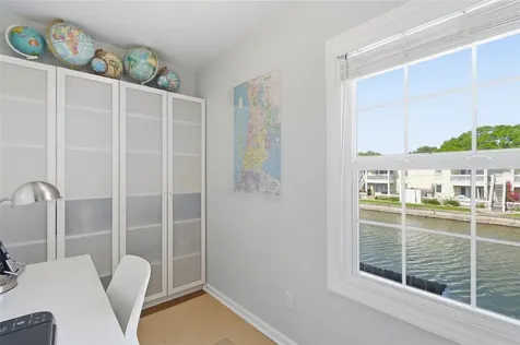 5005 Coquina Key Drive SE St Petersburg FL 33705