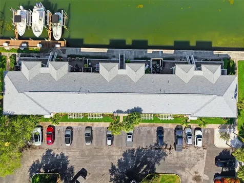 5005 Coquina Key Drive SE St Petersburg FL 33705