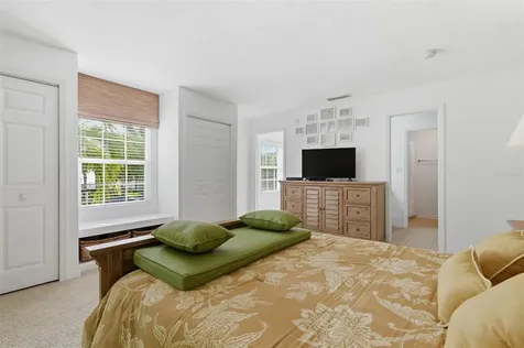 5005 Coquina Key Drive SE St Petersburg FL 33705