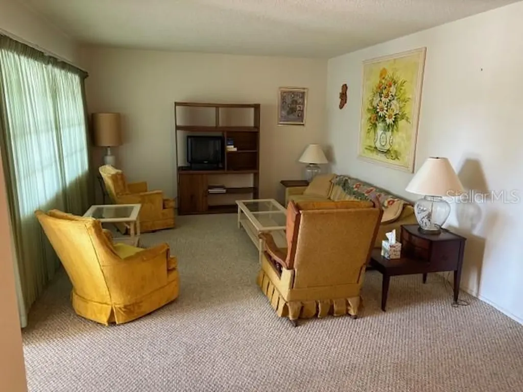 4700 Cove Circle St Petersburg FL 33708