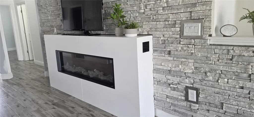 2911 Orange Haven Way Kissimmee FL 34746