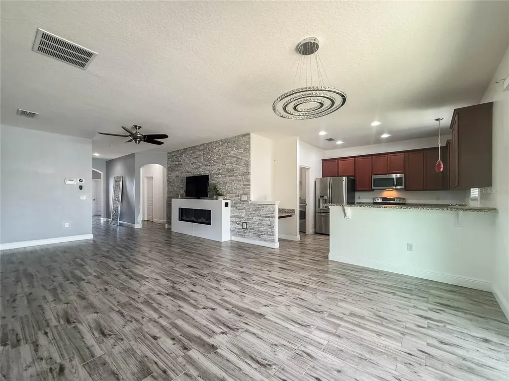 2911 Orange Haven Way Kissimmee FL 34746