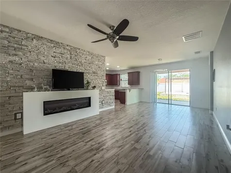 2911 Orange Haven Way Kissimmee FL 34746
