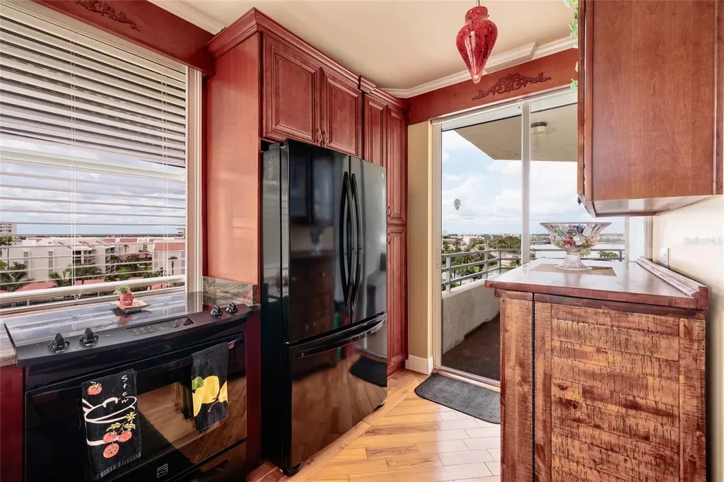 7862 Sailboat Key Boulevard S South Pasadena FL 33707
