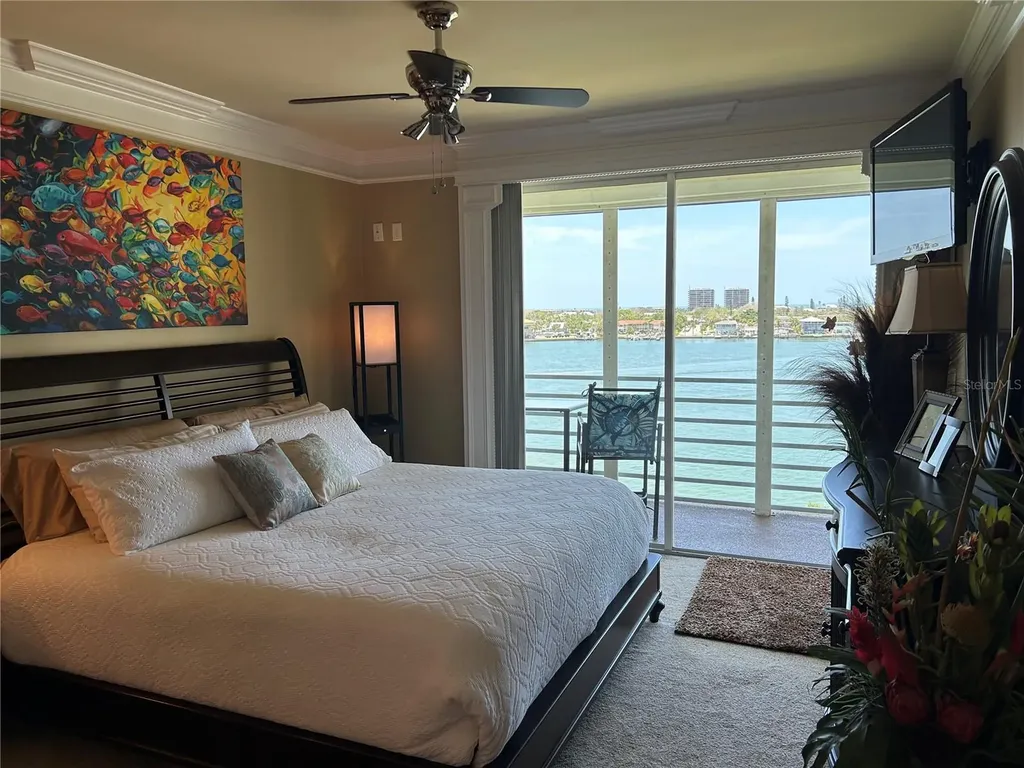 7862 Sailboat Key Boulevard S South Pasadena FL 33707