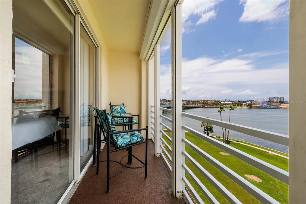 7862 Sailboat Key Boulevard S South Pasadena FL 33707