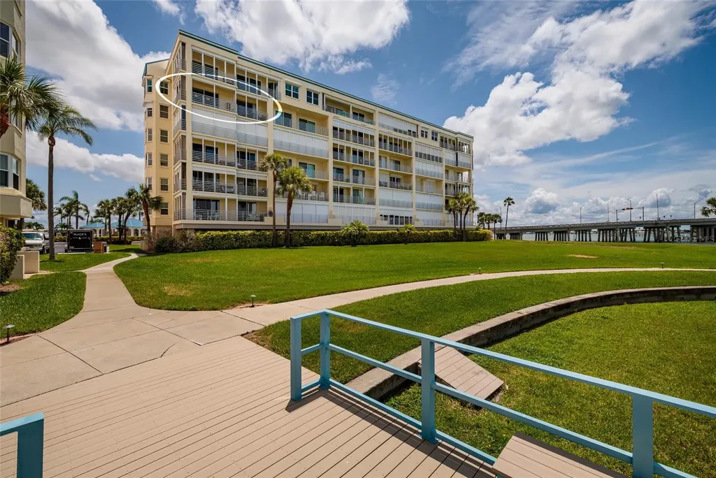 7862 Sailboat Key Boulevard S South Pasadena FL 33707