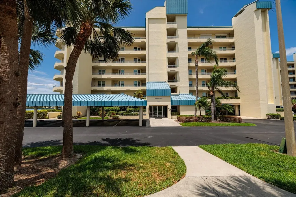 7862 Sailboat Key Boulevard S South Pasadena FL 33707