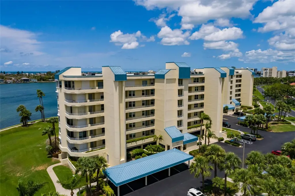 7862 Sailboat Key Boulevard S South Pasadena FL 33707