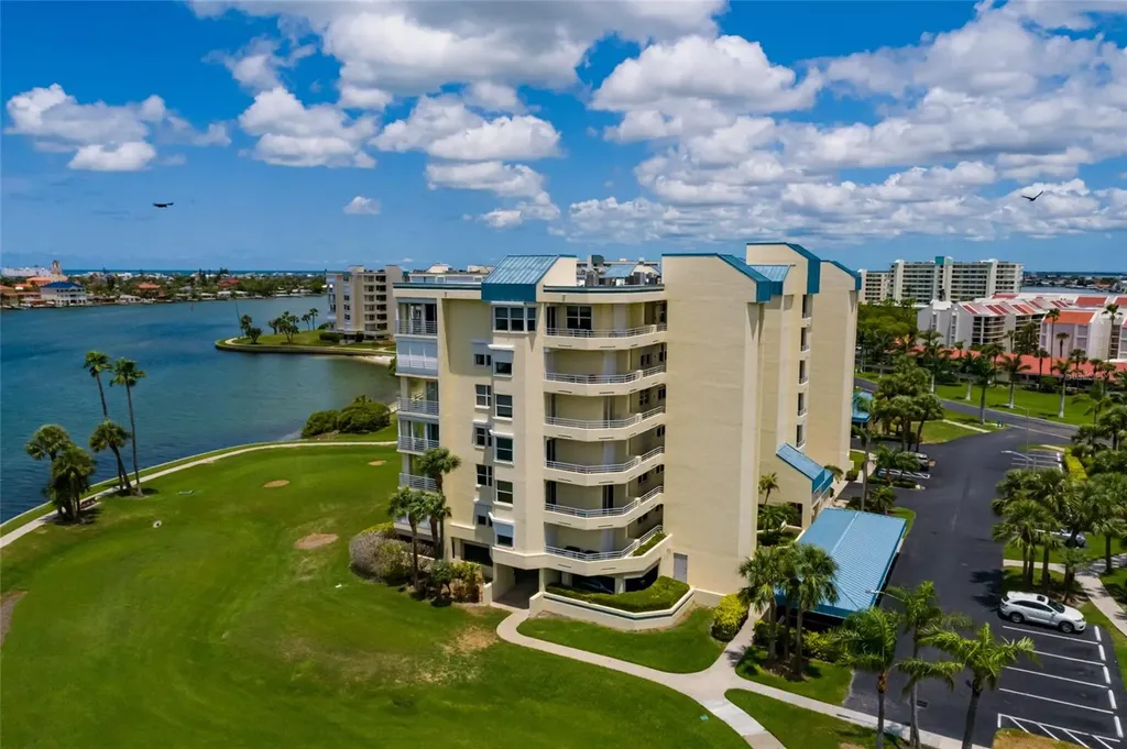 7862 Sailboat Key Boulevard S South Pasadena FL 33707