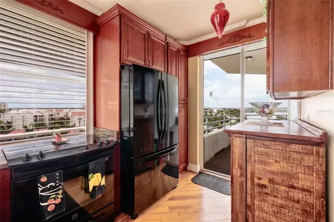 7862 Sailboat Key Boulevard S South Pasadena FL 33707