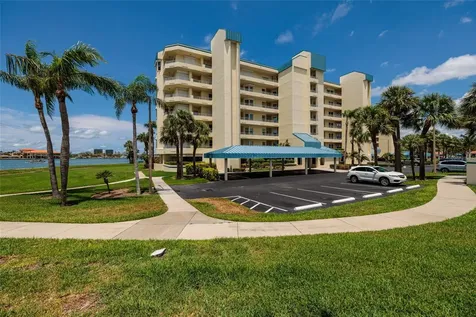 7862 Sailboat Key Boulevard S South Pasadena FL 33707