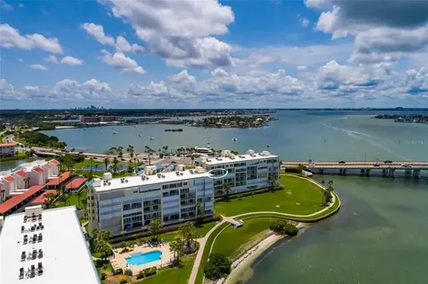 7862 Sailboat Key Boulevard S South Pasadena FL 33707
