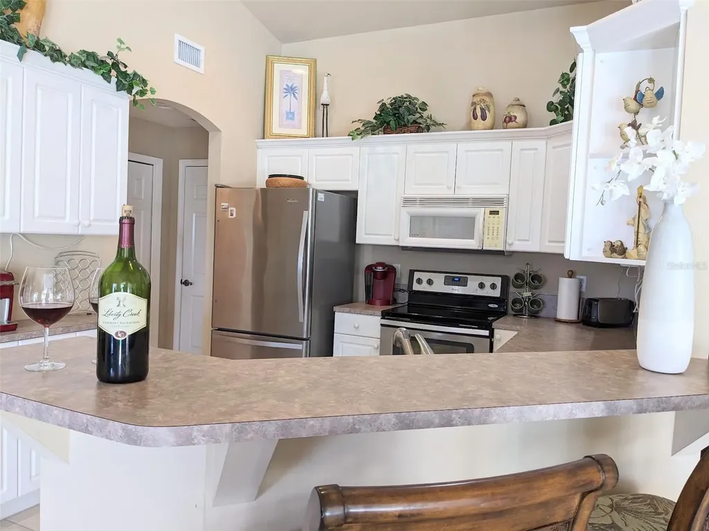 546 SE 4th Street Cape Coral FL 33990
