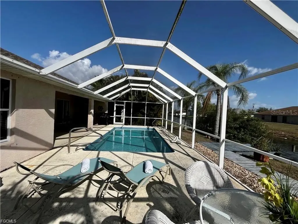 546 SE 4th Street Cape Coral FL 33990