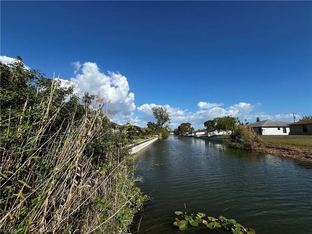 546 SE 4th Street Cape Coral FL 33990
