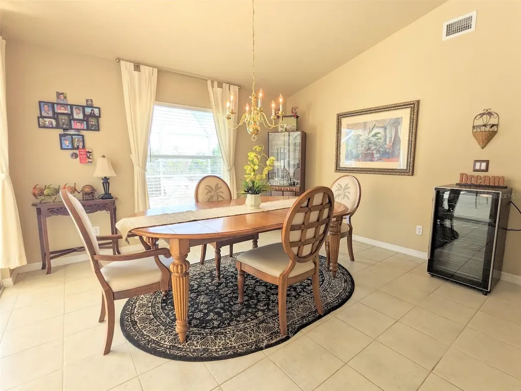 546 SE 4th Street Cape Coral FL 33990
