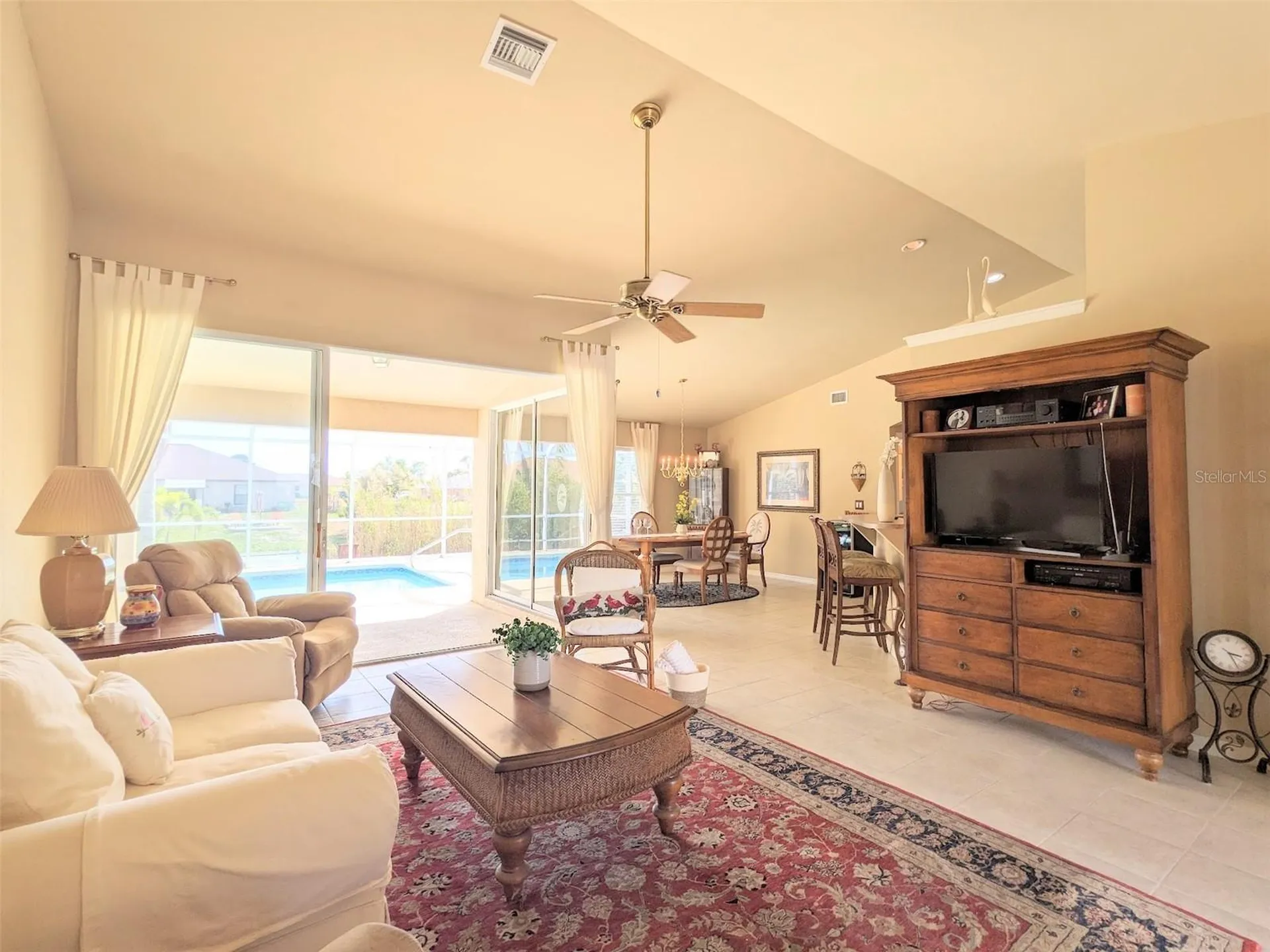 546 SE 4th Street Cape Coral FL 33990