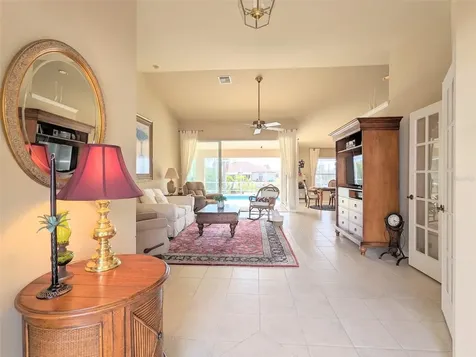 546 SE 4th Street Cape Coral FL 33990