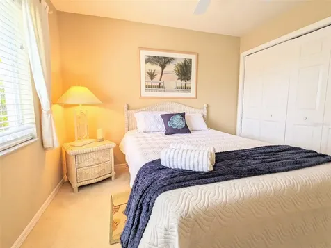 546 SE 4th Street Cape Coral FL 33990