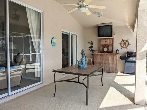 546 SE 4th Street Cape Coral FL 33990