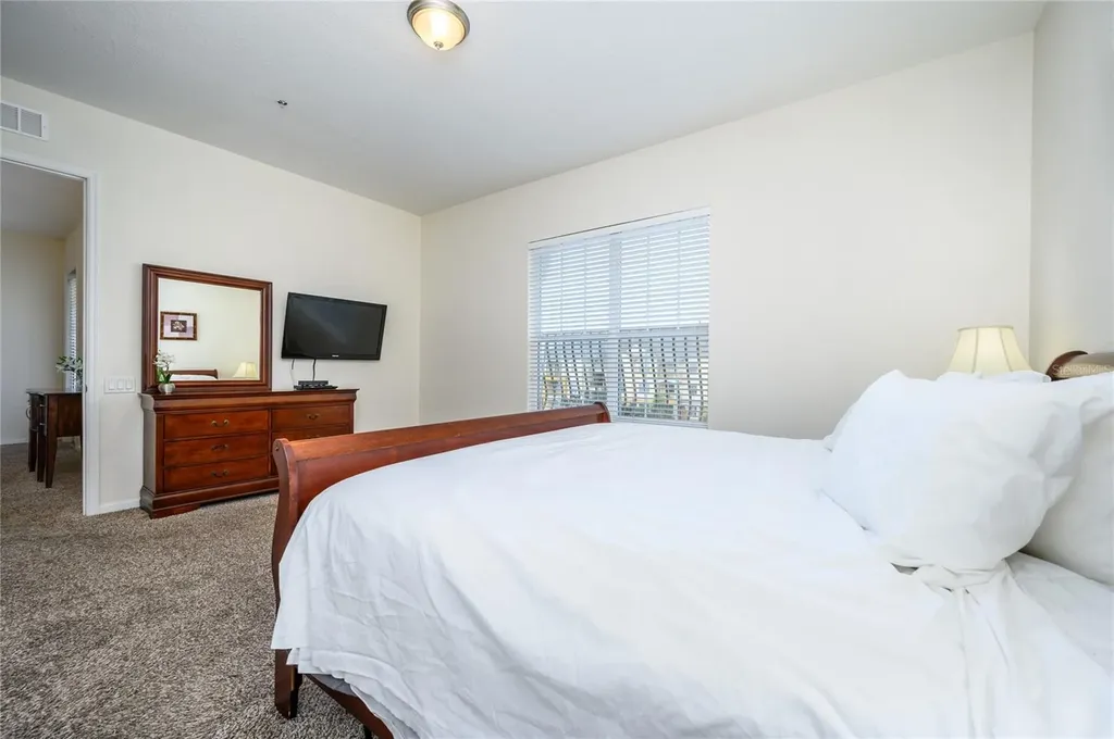 4804 Cayview Avenue Orlando FL 32819