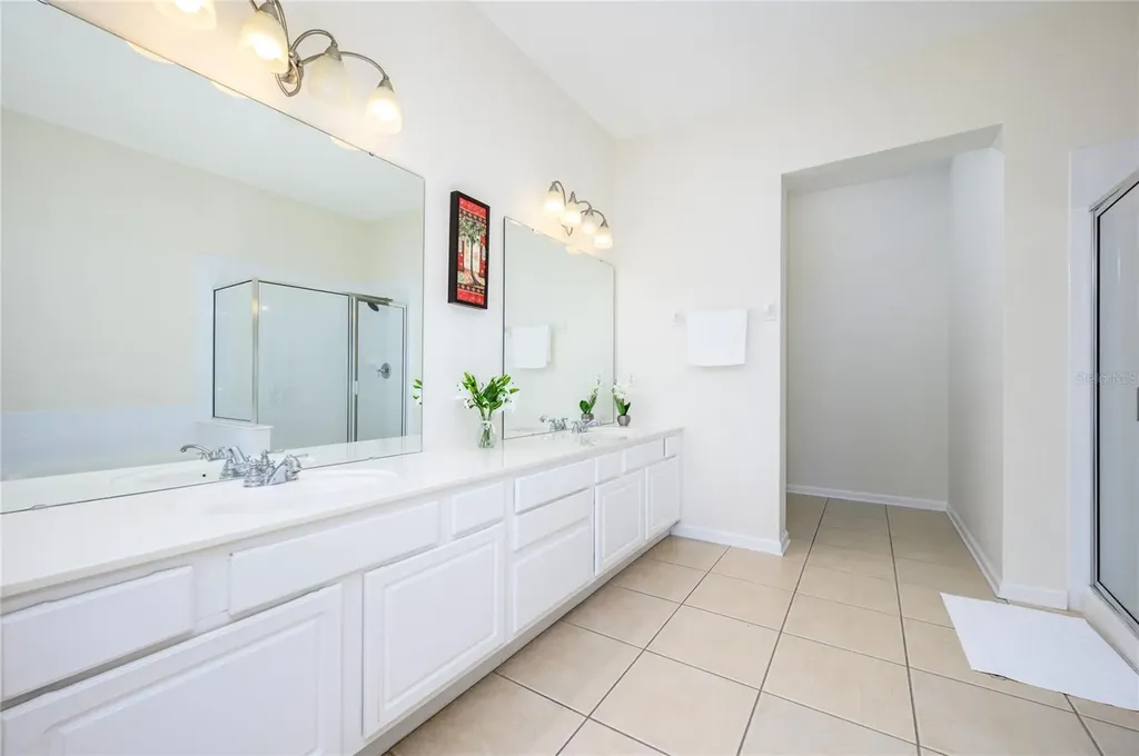 4804 Cayview Avenue Orlando FL 32819