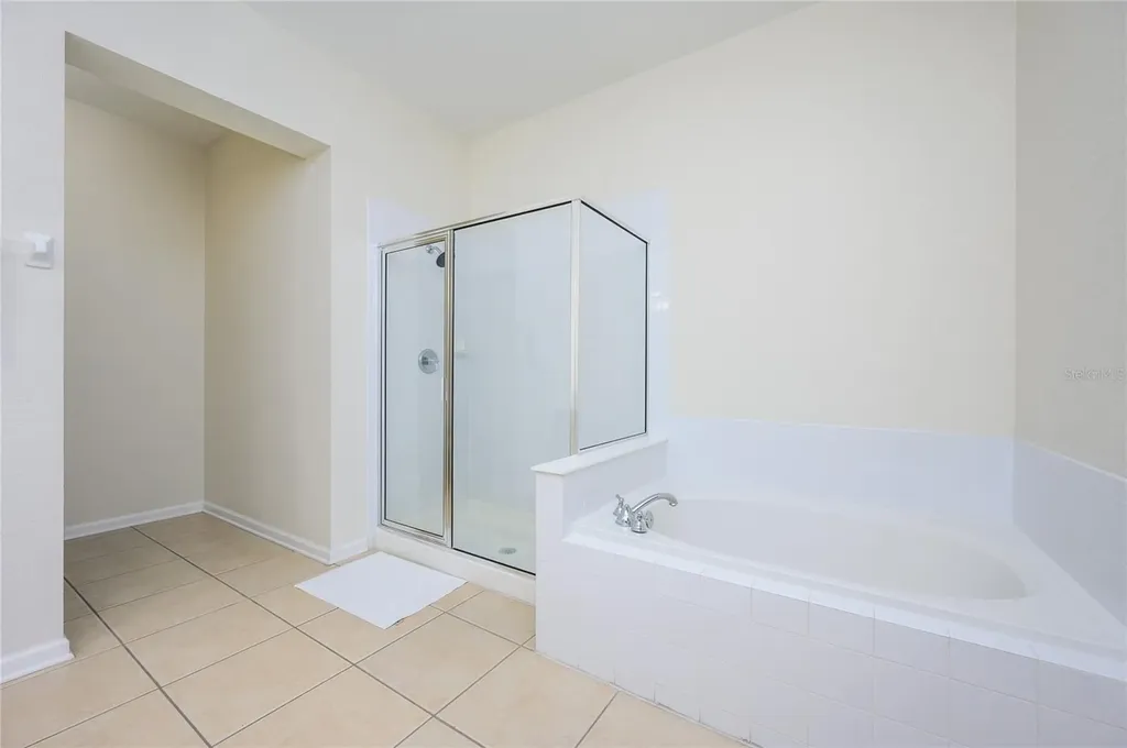4804 Cayview Avenue Orlando FL 32819