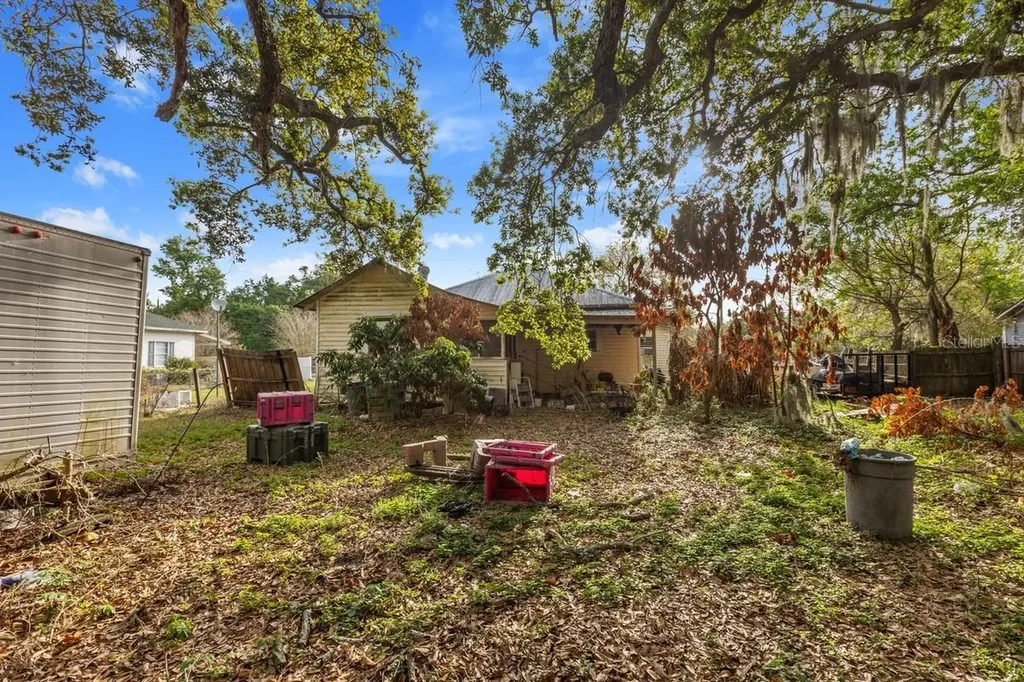 6954 1st Street Mulberry FL 33860