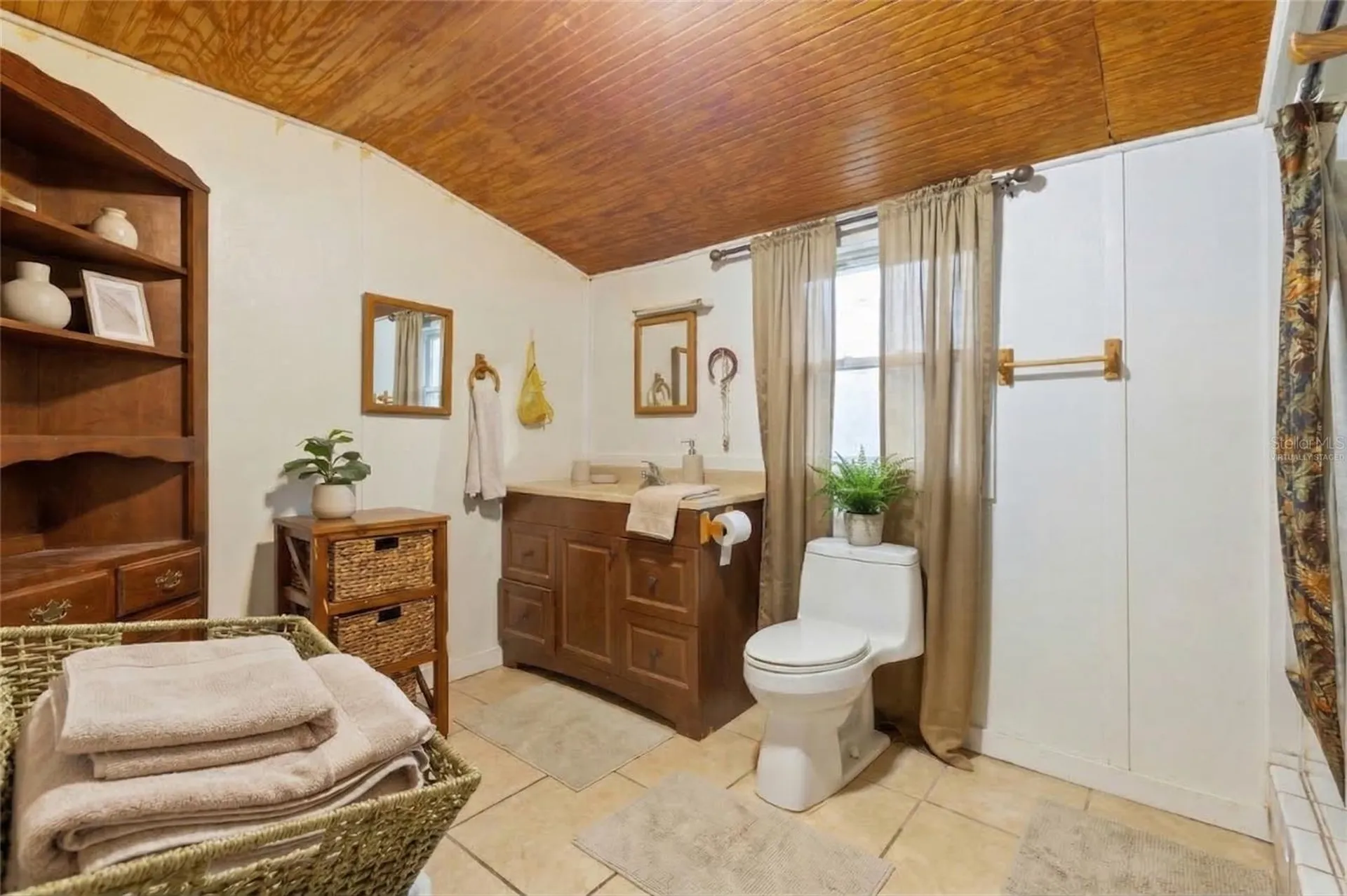 6954 1st Street Mulberry FL 33860