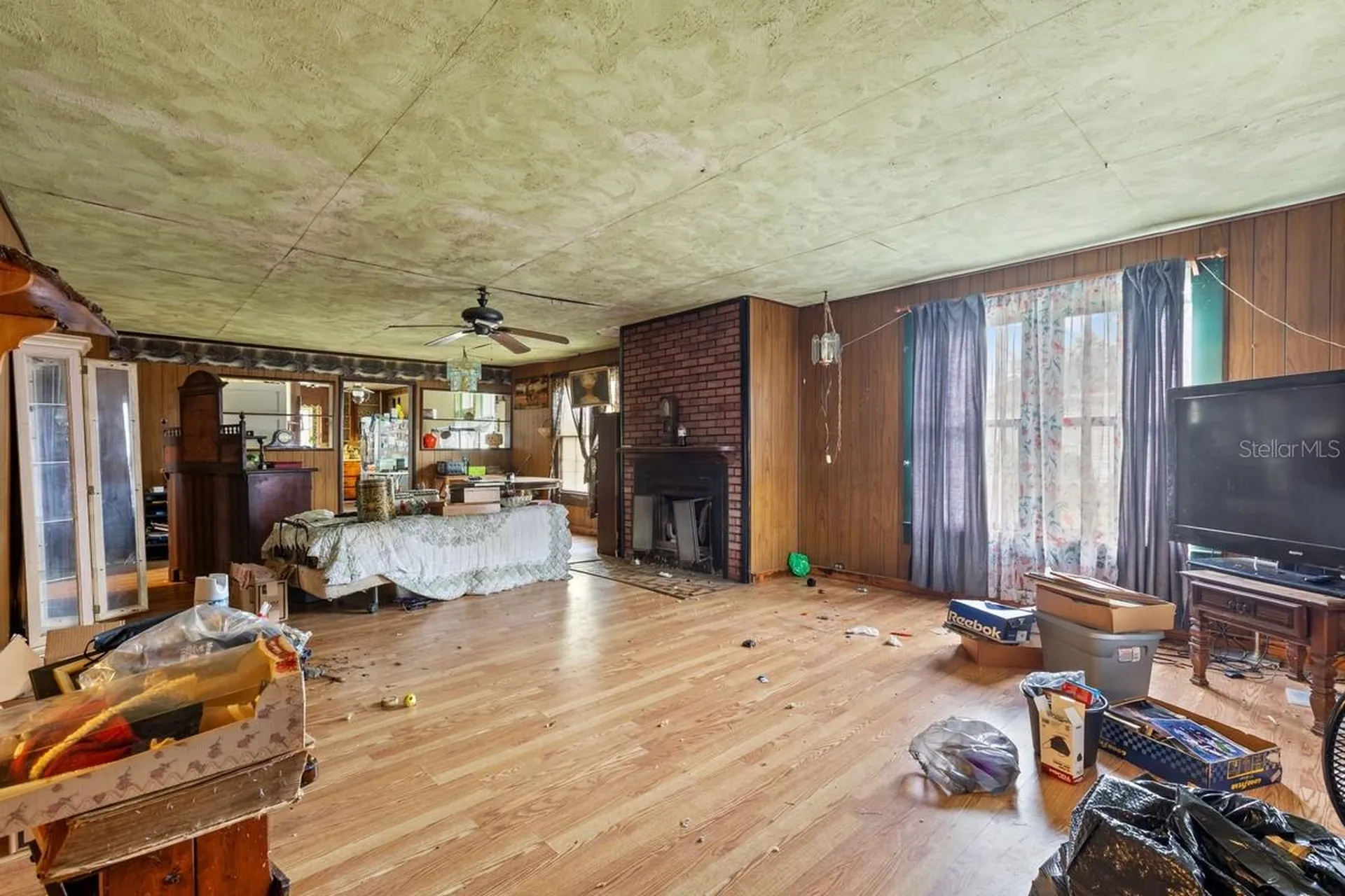 6954 1st Street Mulberry FL 33860