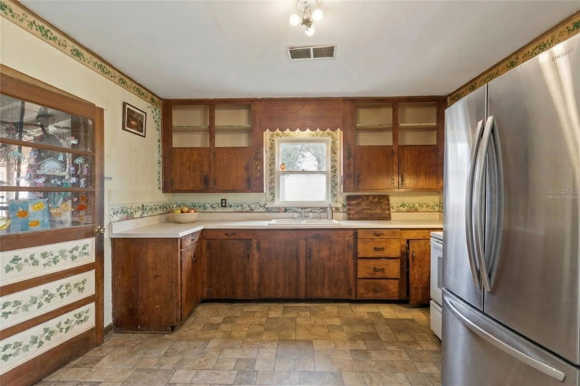 6954 1st Street Mulberry FL 33860