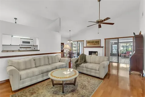 1011 W Pebble Beach Circle Winter Springs FL 32708