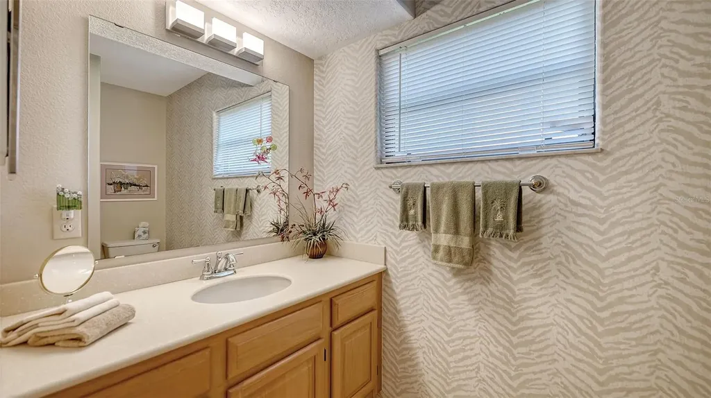 4310 74th Avenue E Sarasota FL 34243