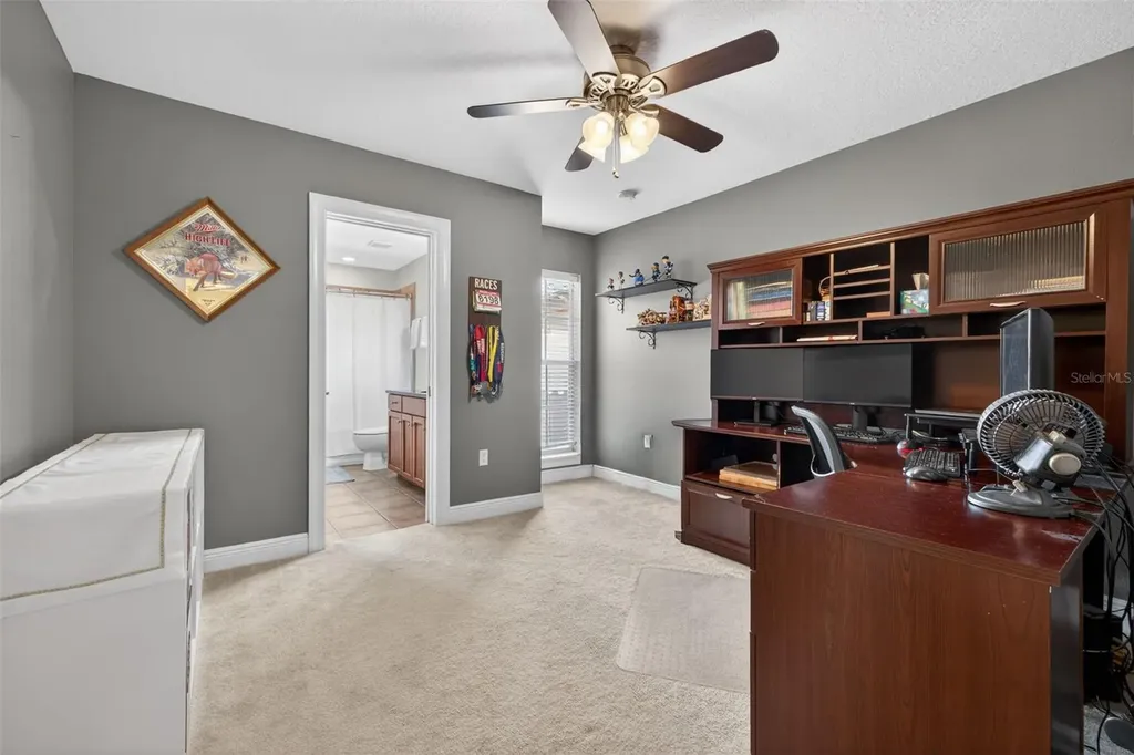 184 Valencia Circle St Petersburg FL 33716