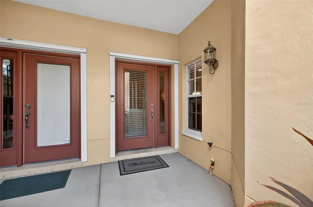 184 Valencia Circle St Petersburg FL 33716