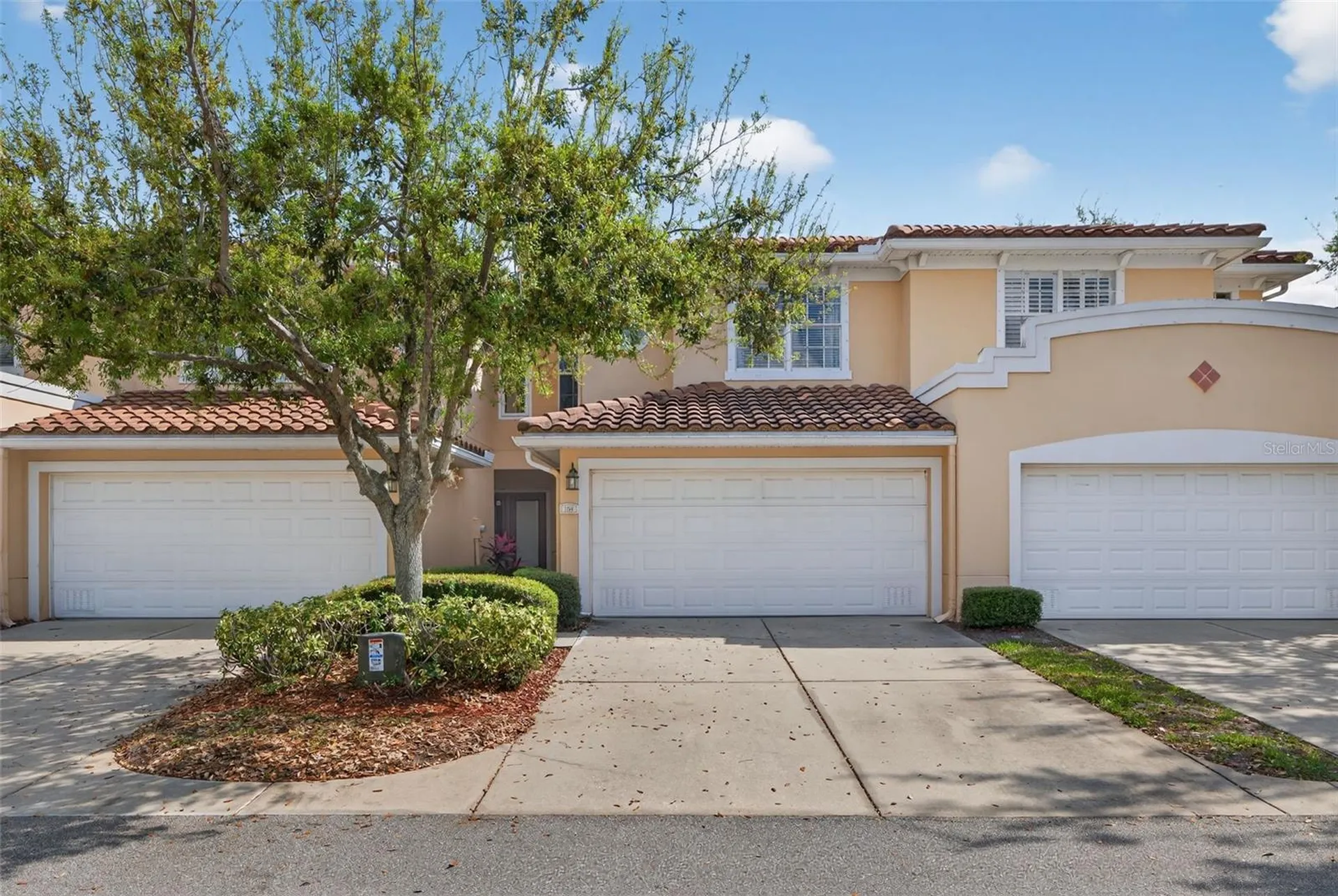 184 Valencia Circle St Petersburg FL 33716