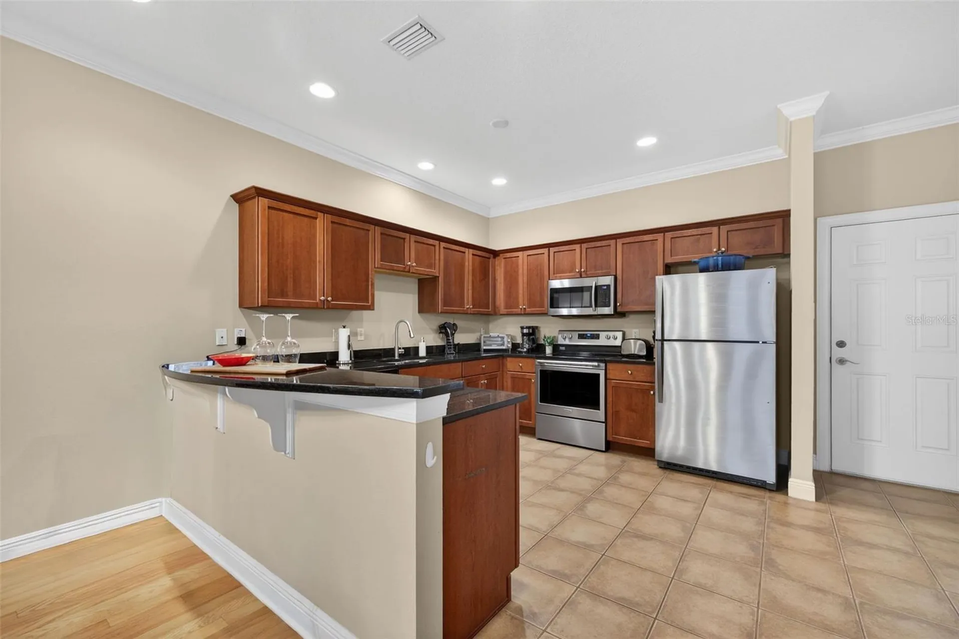 184 Valencia Circle St Petersburg FL 33716
